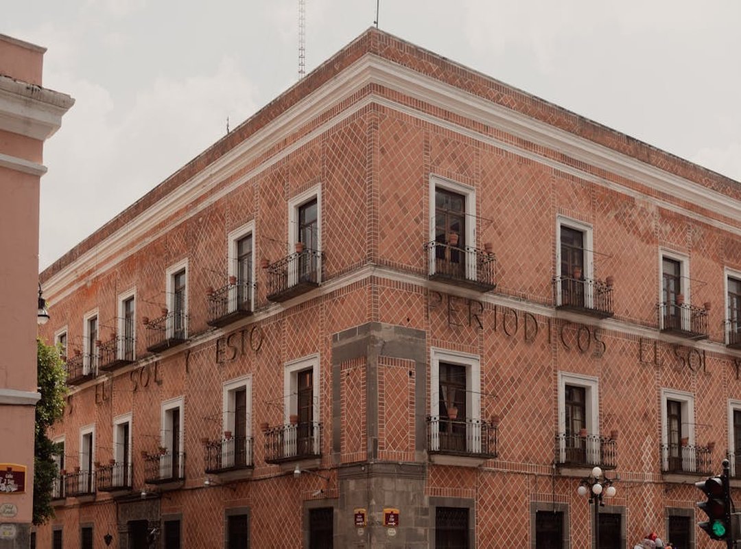 El Cuerpo como Lienzo: ¿Arte, Empoderamiento o Estrategia de Marca?