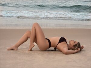 eline de zeeuw bikini