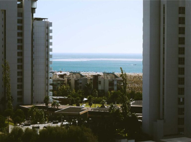 karelyruiz encuerada